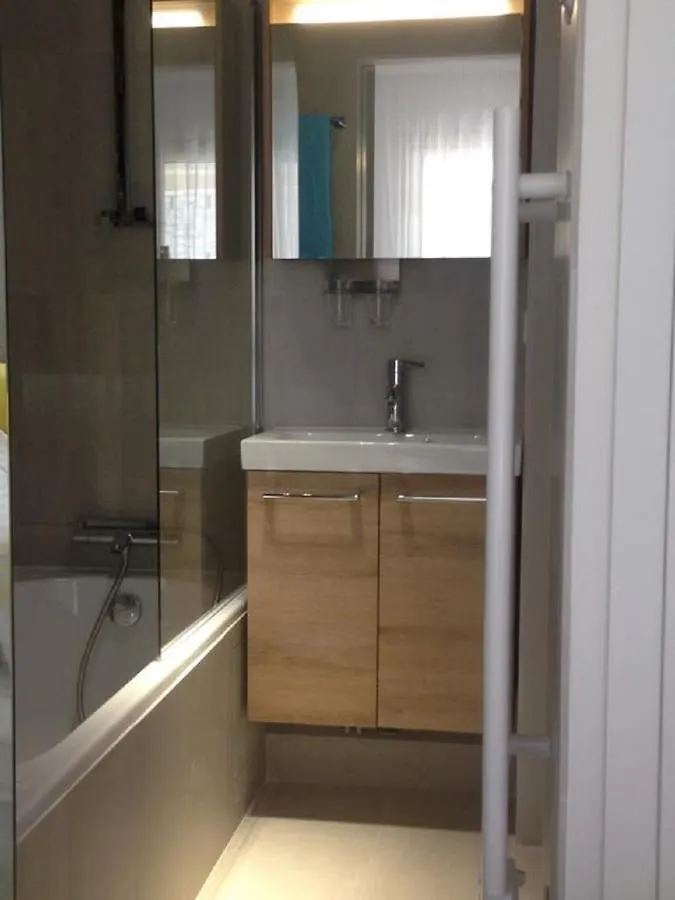 O Chataignier One Bedroom Cannes 0*,